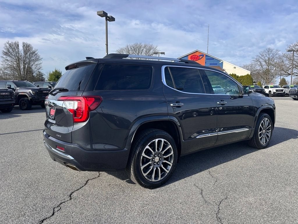 2021 GMC Acadia Denali