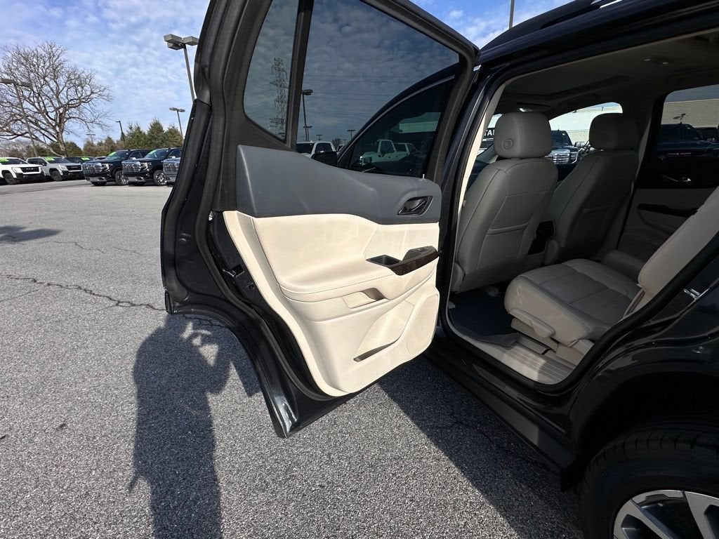 2021 GMC Acadia Denali