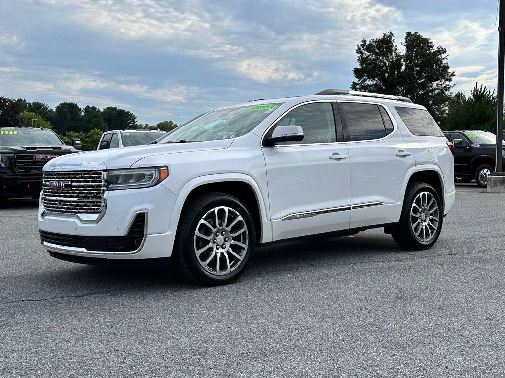 2023 GMC Acadia Denali