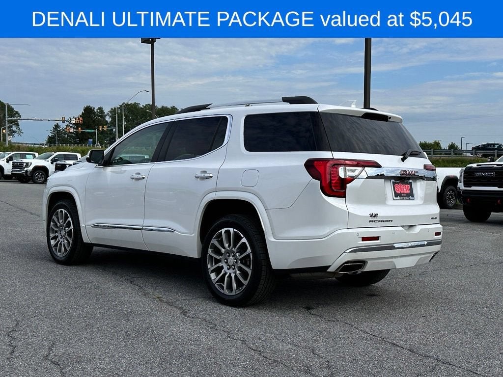 2023 GMC Acadia Denali