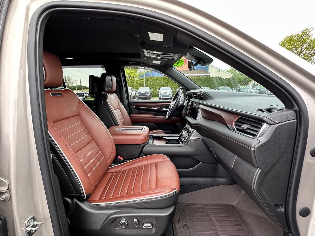 2023 GMC Yukon Denali Ultimate