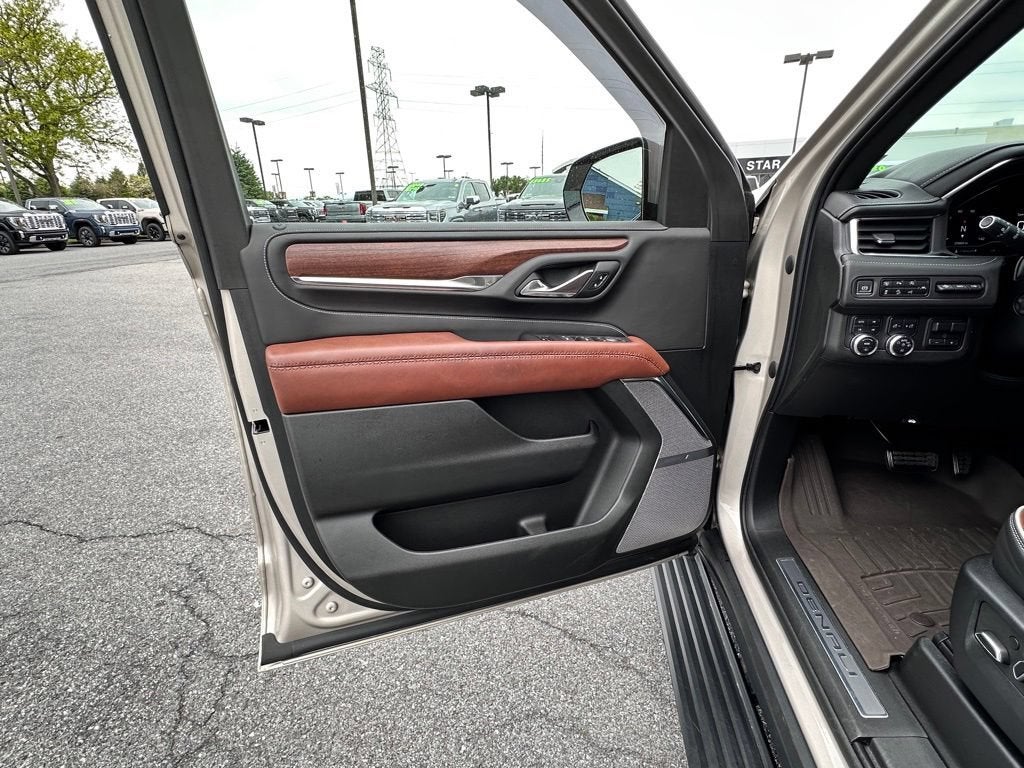 2023 GMC Yukon Denali Ultimate