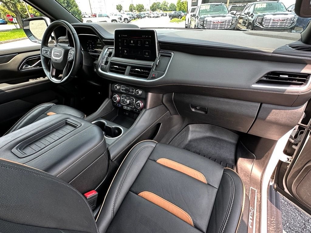 2023 GMC Yukon XL AT4