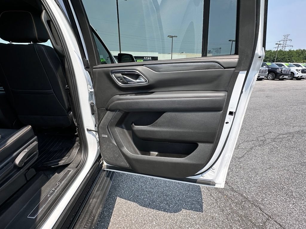 2023 GMC Yukon XL AT4