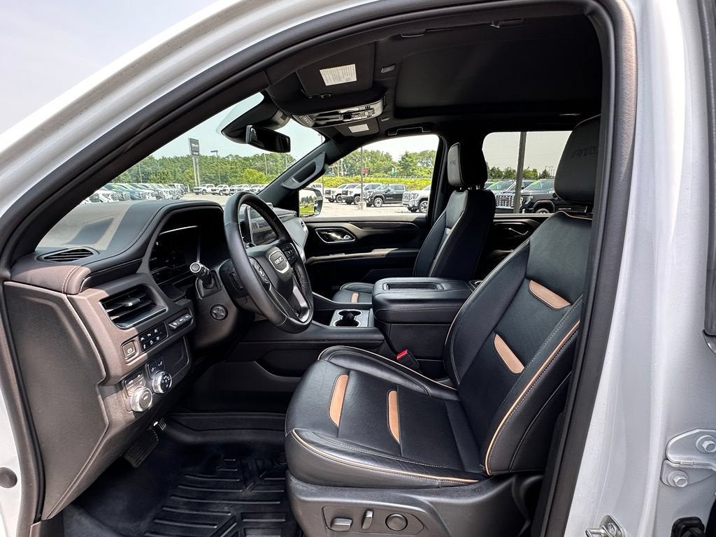 2023 GMC Yukon XL AT4
