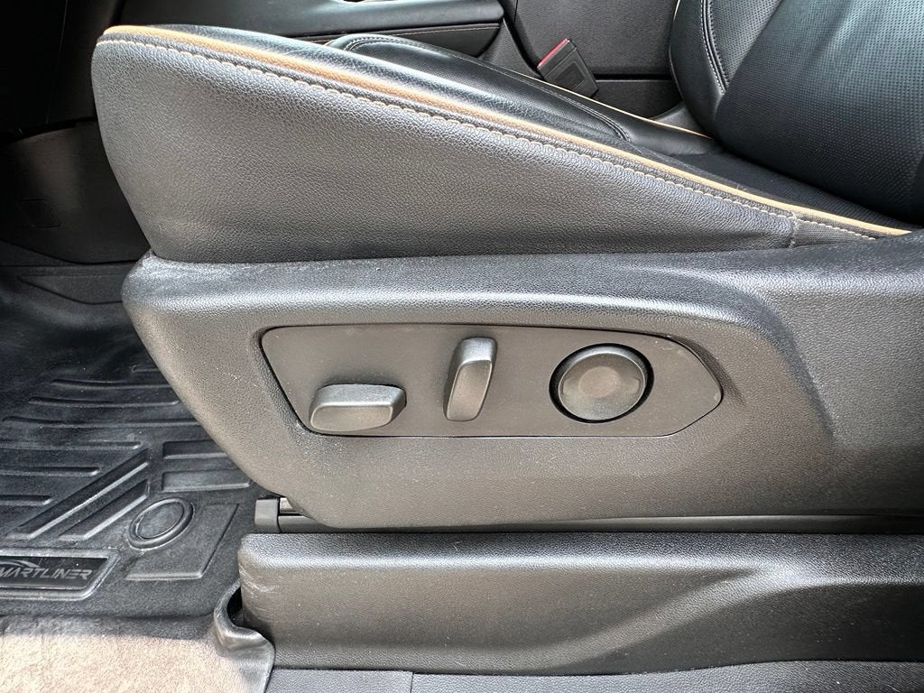 2023 GMC Yukon XL AT4