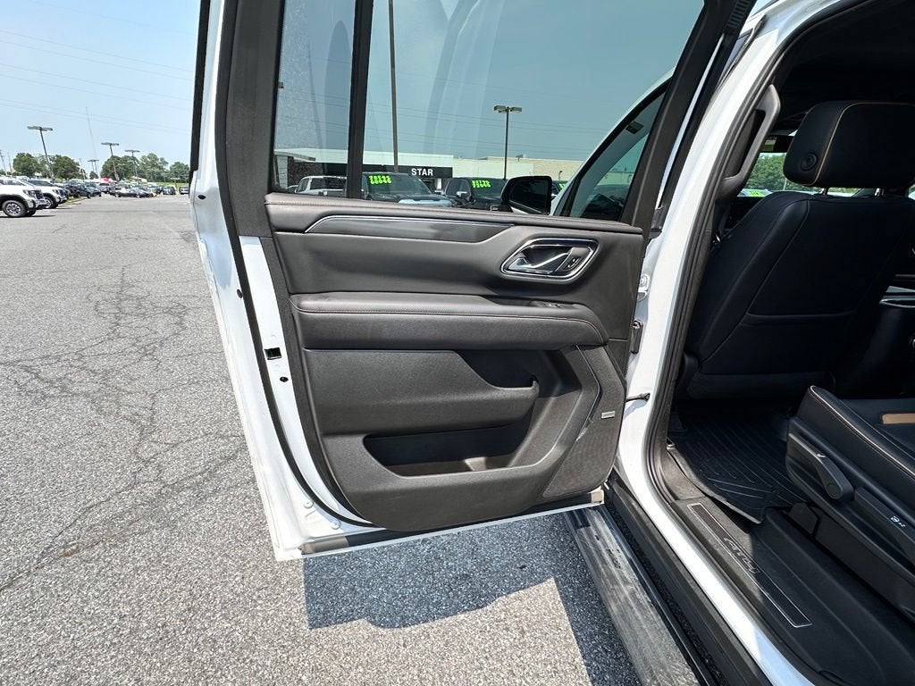 2023 GMC Yukon XL AT4