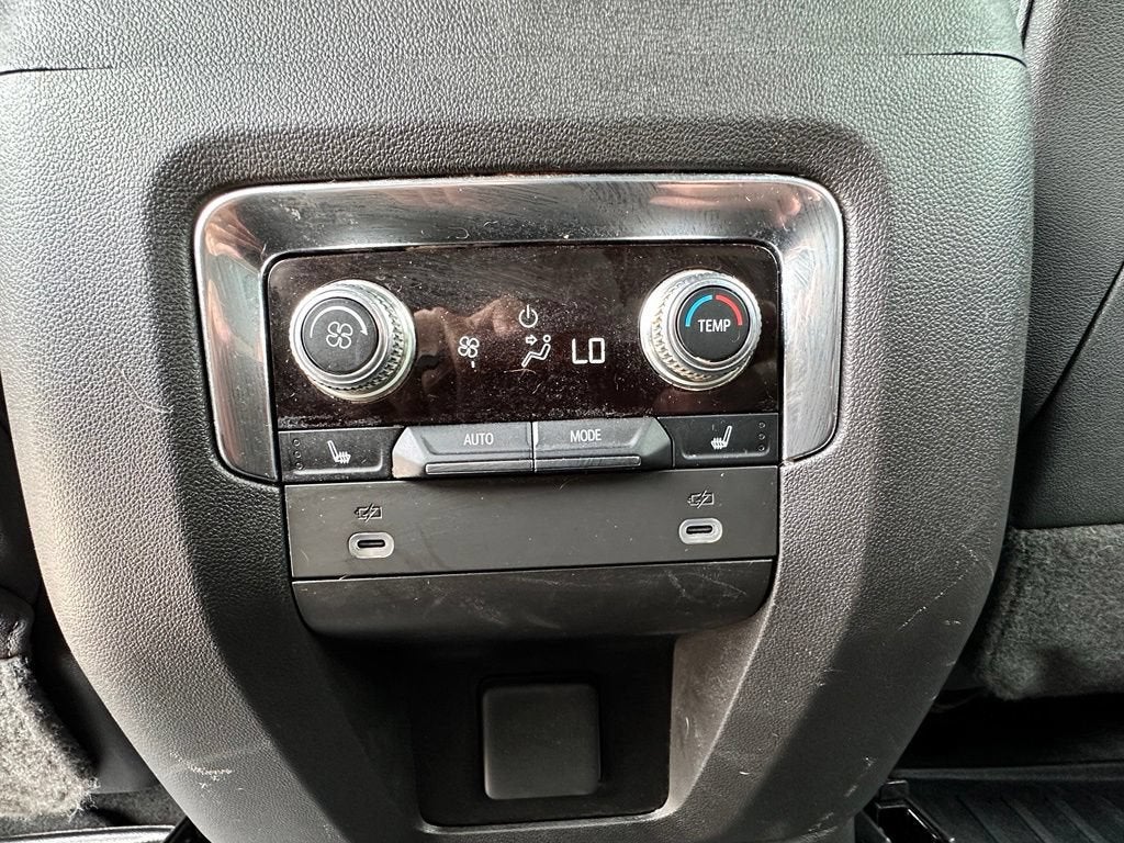 2023 GMC Yukon XL AT4