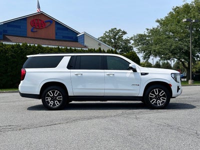 2023 GMC Yukon XL AT4