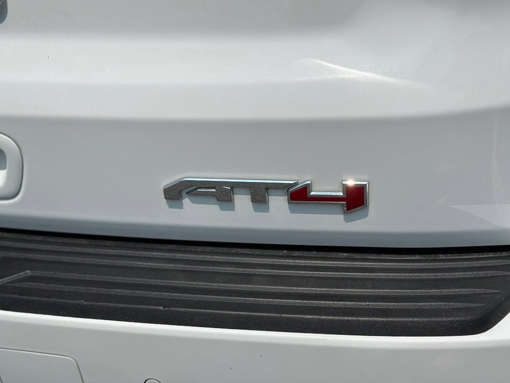 2023 GMC Yukon XL AT4