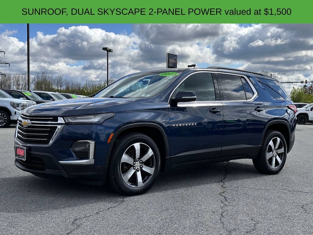 2023 Chevrolet Traverse LT Leather