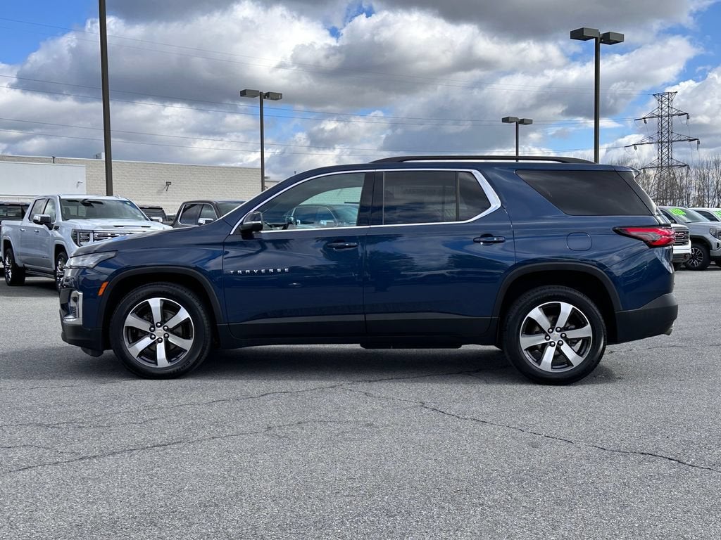 2023 Chevrolet Traverse LT Leather