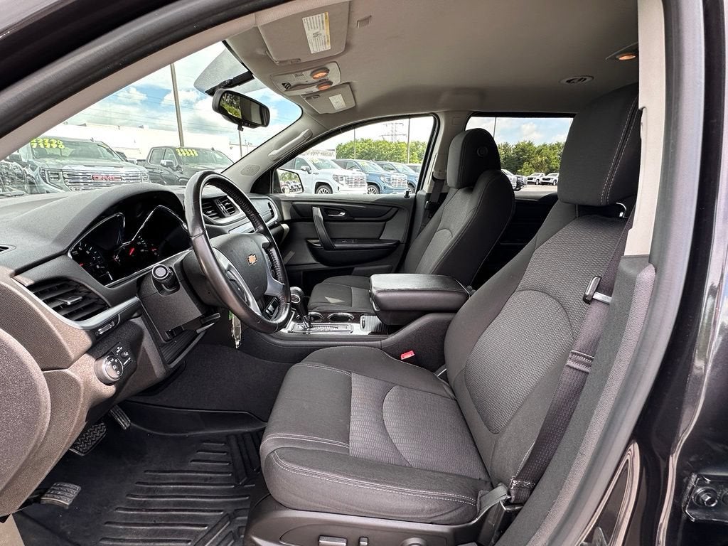 2017 Chevrolet Traverse LT