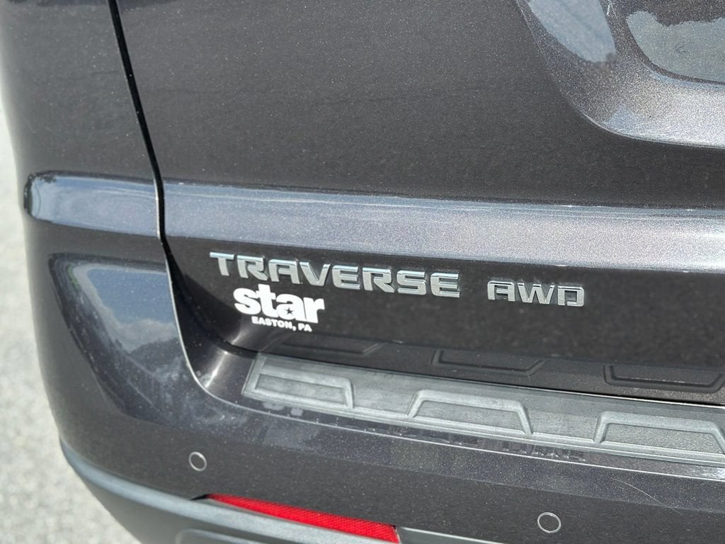 2017 Chevrolet Traverse LT