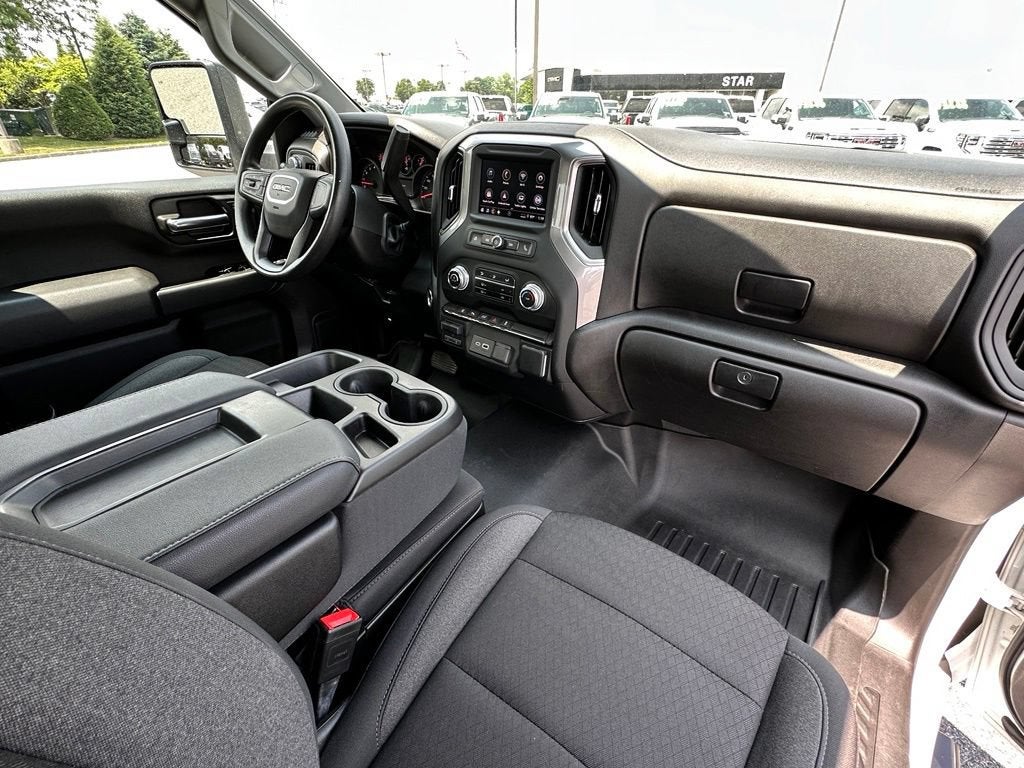2024 GMC Sierra 2500 HD Pro