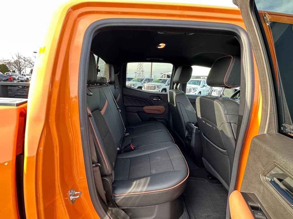 2025 GMC Canyon AT4