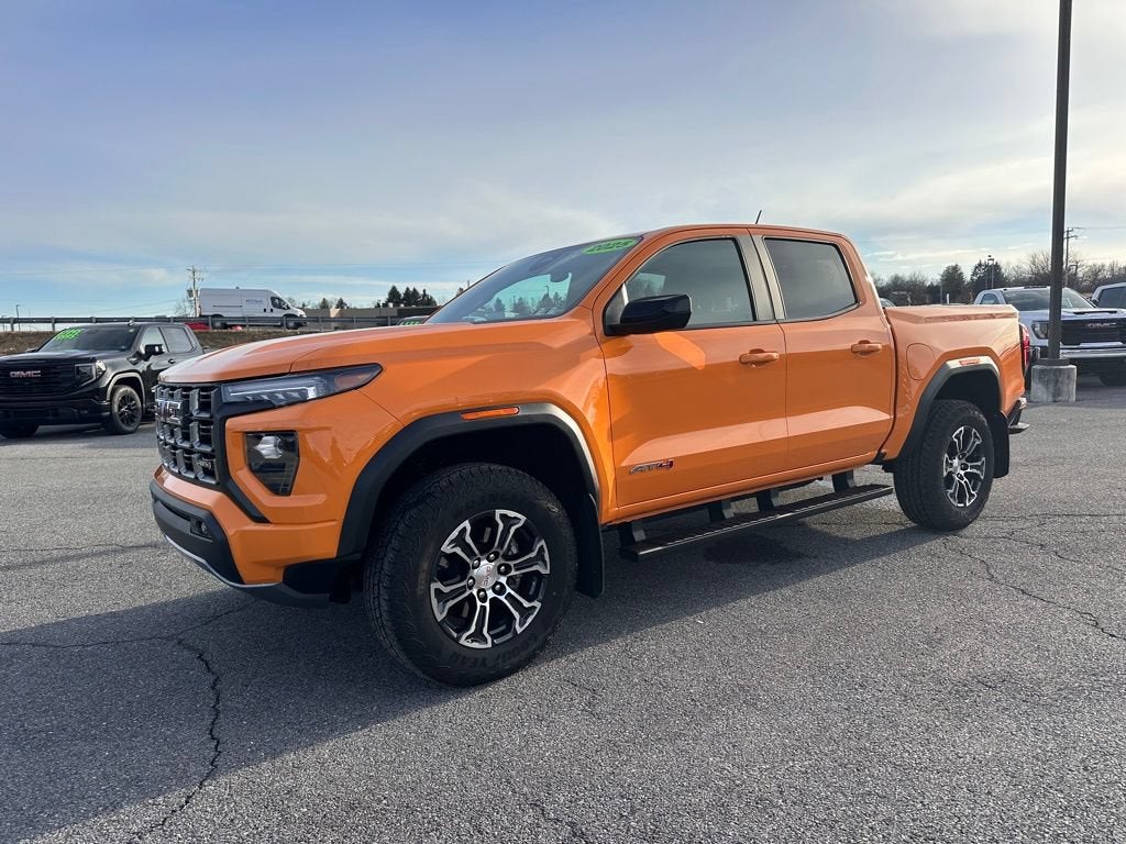 2025 GMC Canyon AT4