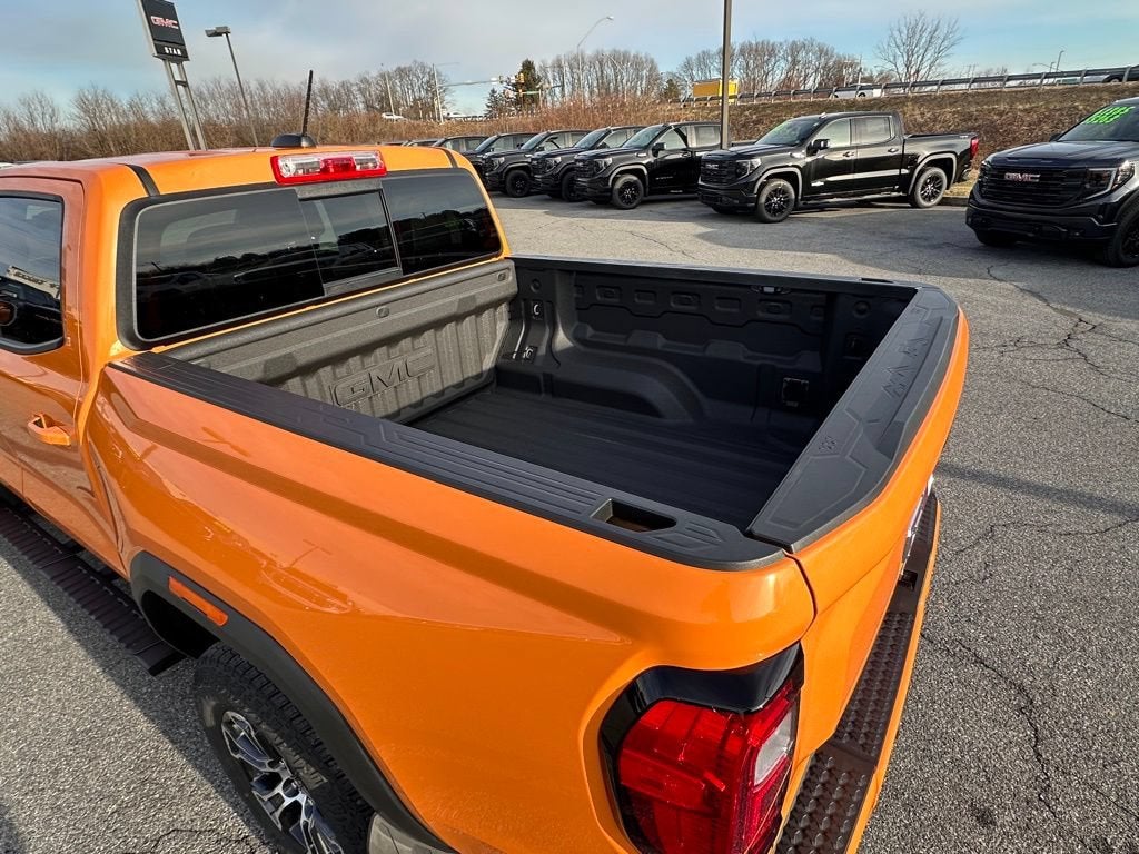 2025 GMC Canyon AT4