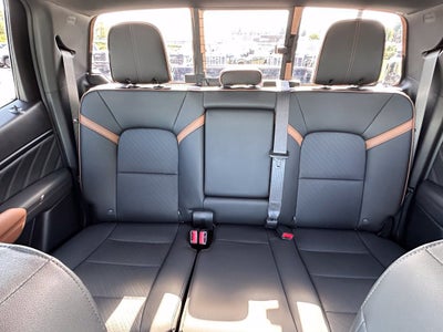 2023 GMC Canyon 4WD AT4