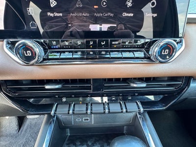 2023 GMC Canyon 4WD AT4