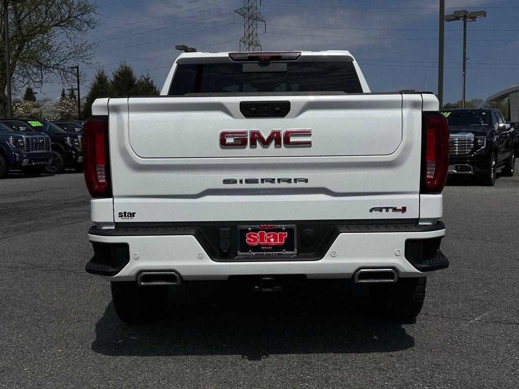 2023 GMC Sierra 1500 AT4