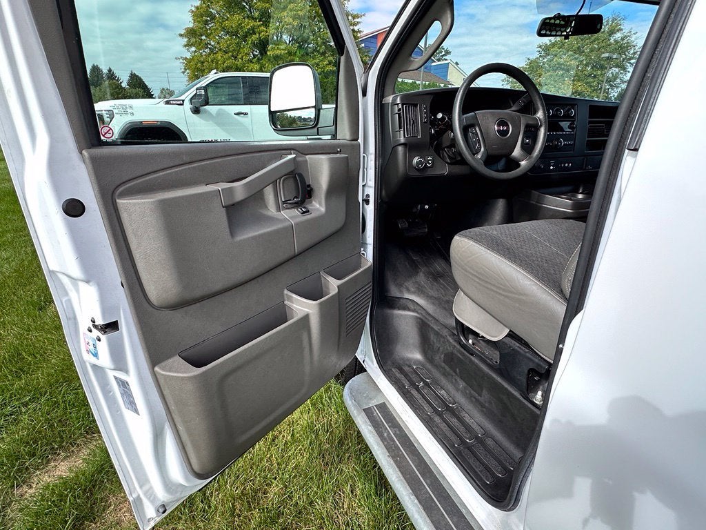 2025 GMC Savana Cargo Work Van