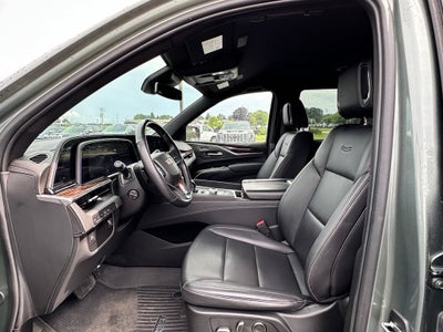 2024 Cadillac Escalade Luxury