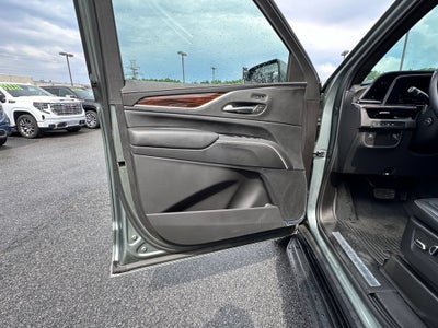 2024 Cadillac Escalade Luxury
