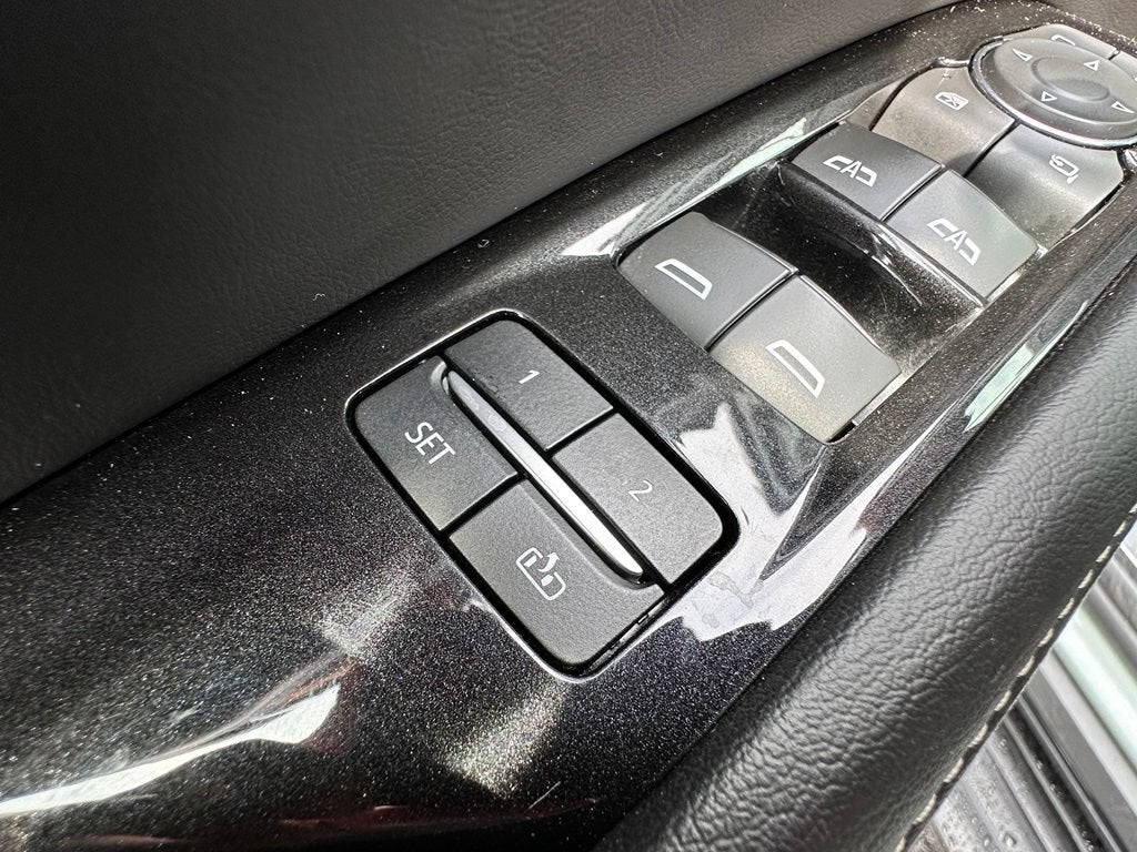 2024 Cadillac Escalade Luxury