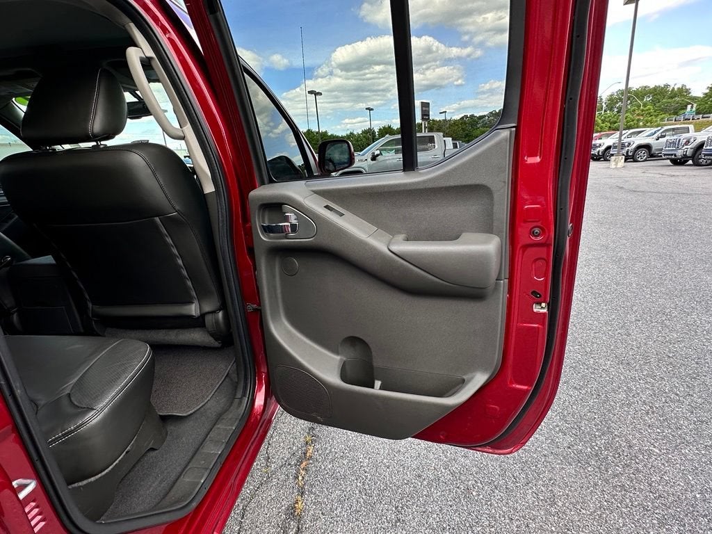 2021 Nissan Frontier Crew Cab PRO-4X 4x4
