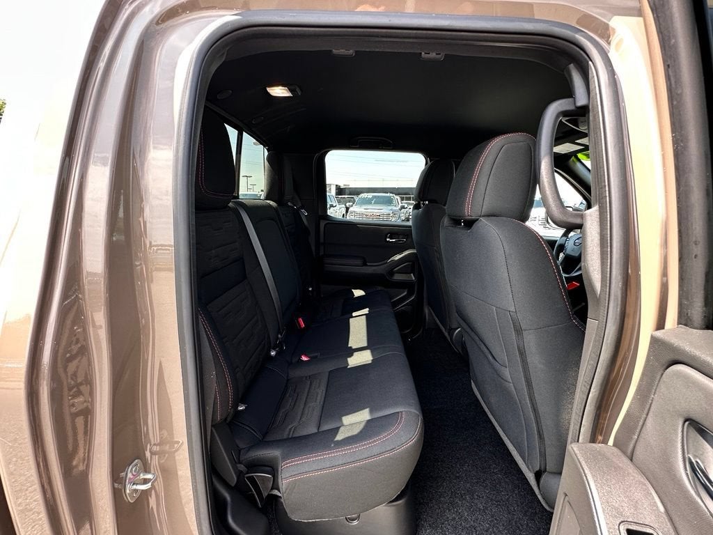 2024 Nissan Frontier Crew Cab PRO-4X 4x4