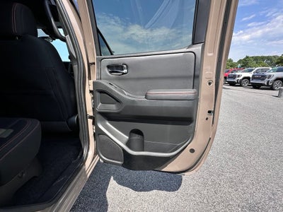 2024 Nissan Frontier Crew Cab PRO-4X 4x4