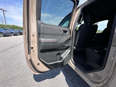 2024 Nissan Frontier Crew Cab PRO-4X 4x4
