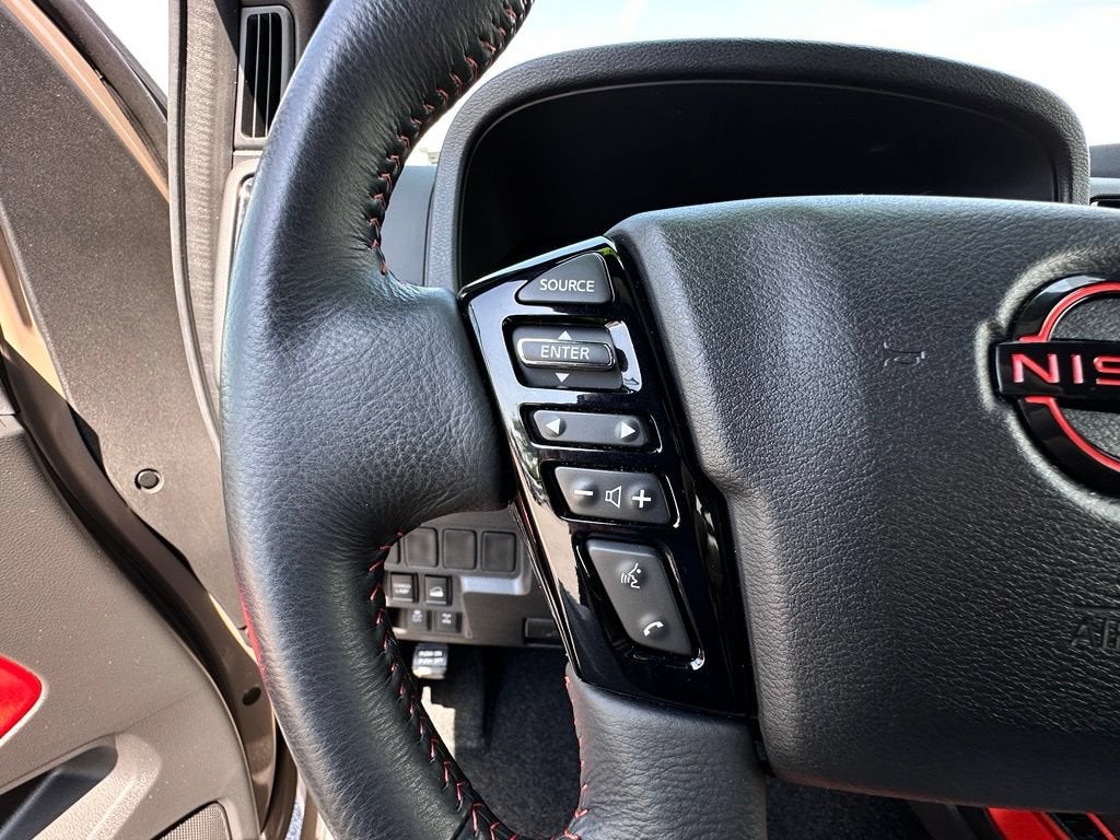 2024 Nissan Frontier Crew Cab PRO-4X 4x4