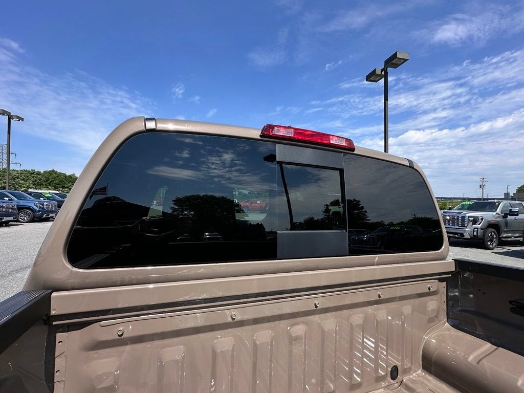 2024 Nissan Frontier Crew Cab PRO-4X 4x4