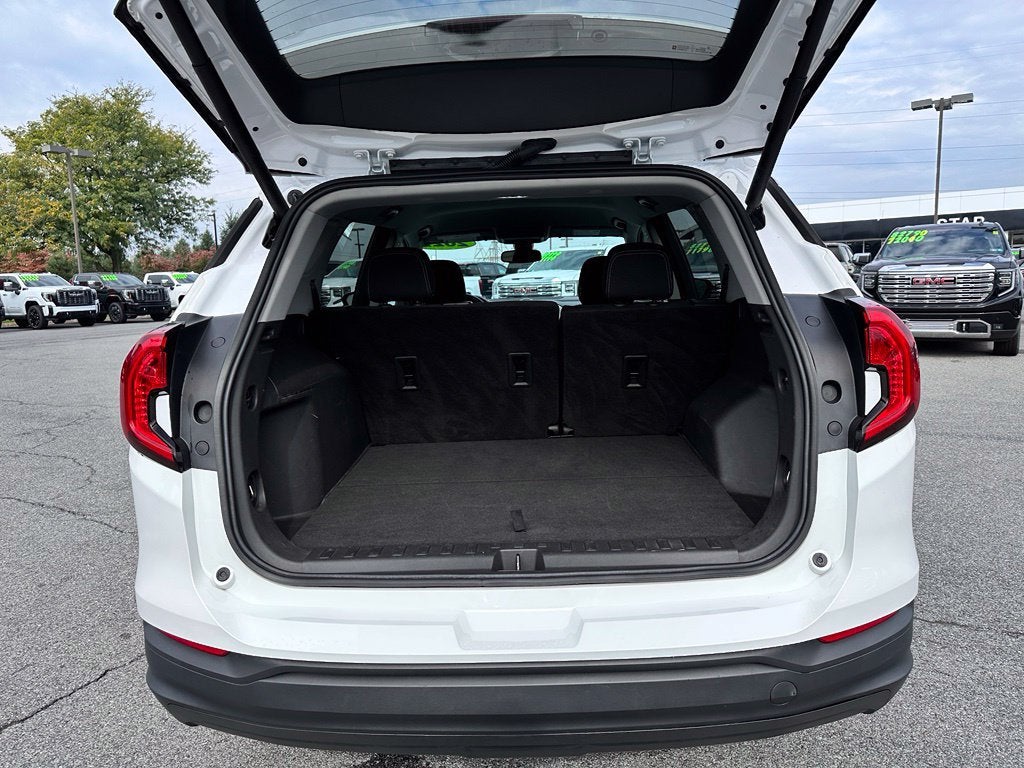 2022 GMC Terrain SLE
