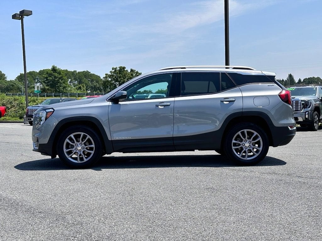 2024 GMC Terrain SLT