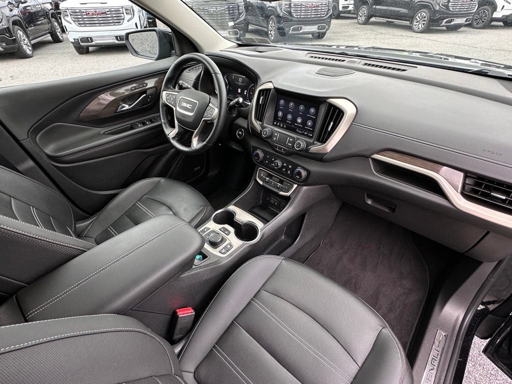 2023 GMC Terrain Denali