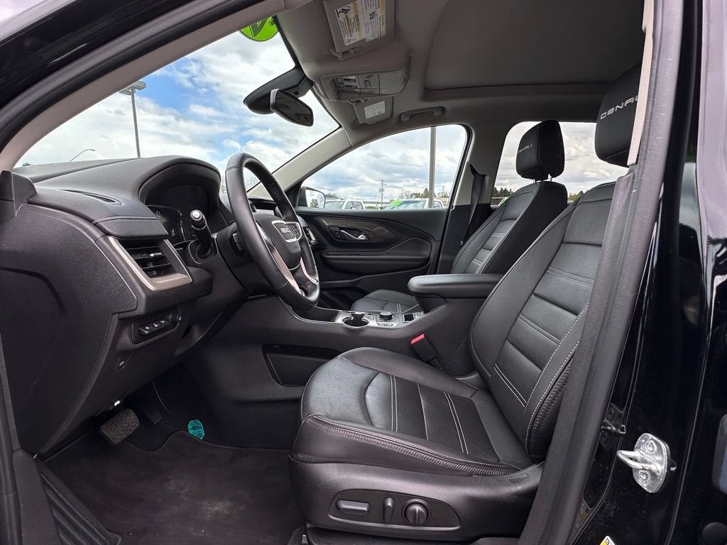 2023 GMC Terrain Denali