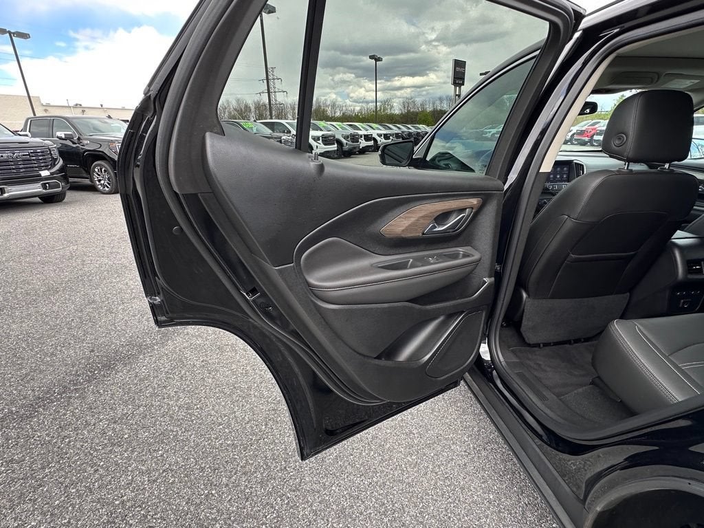 2023 GMC Terrain Denali