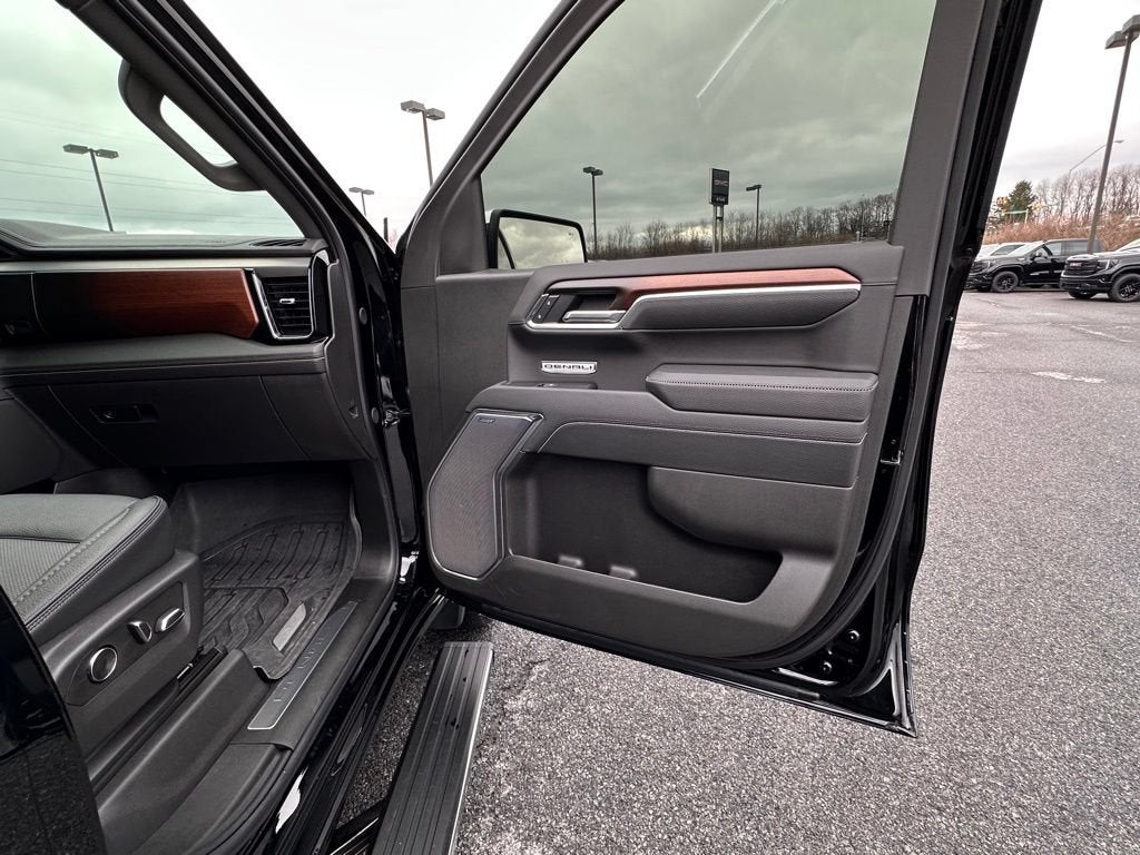 2025 GMC Sierra 1500 Denali