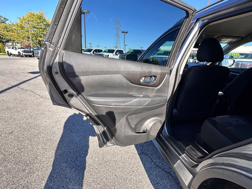 2019 Nissan Rogue SV